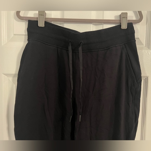Lululemon Warm Down Jogger II sweatpants Black Size 10 worn once pockets EUC - Picture 3 of 10